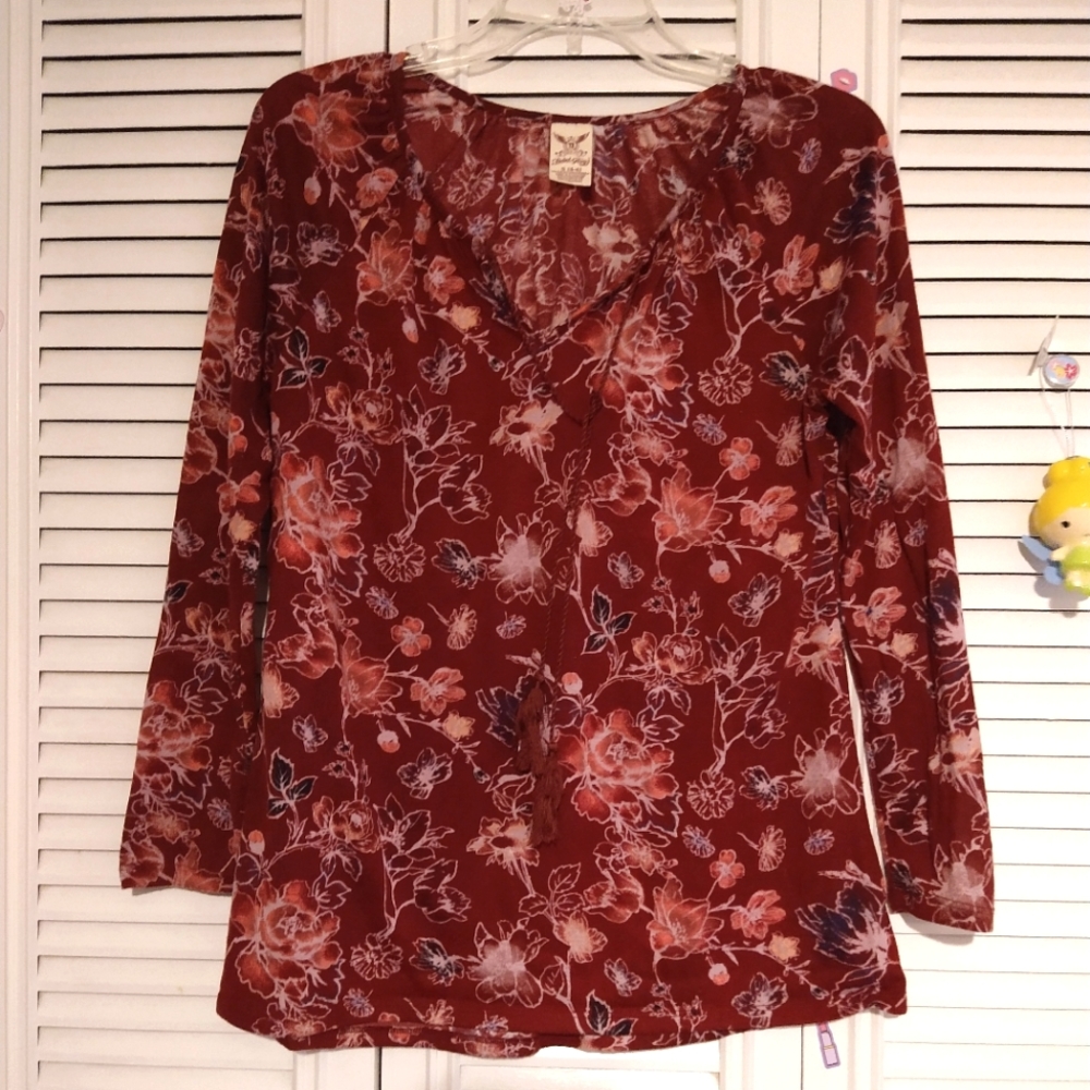 Faded Glory 🚦 Floral tassel blouse
